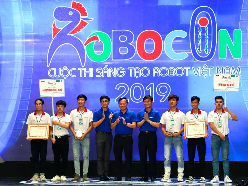 Đại học Công nghiệp Hà Nội giành giải "Đội có ý tưởng sáng tạo nhất" và giải Ba Cuộc thi Sáng tạo Robot Việt Nam 2019