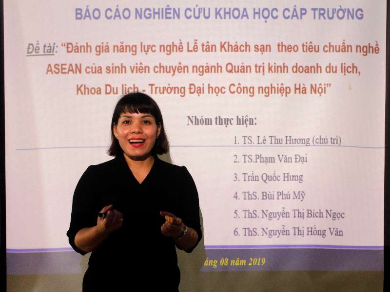 Nghiệm thu đề tài NCKH cấp trường do TS. Lê Thu Hương chủ nhiệm